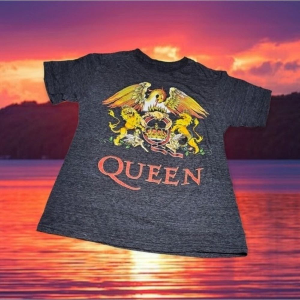 Queen Band Graphic T-Shirt Mens Crest Logo Heather Charcoal Grey‎ S